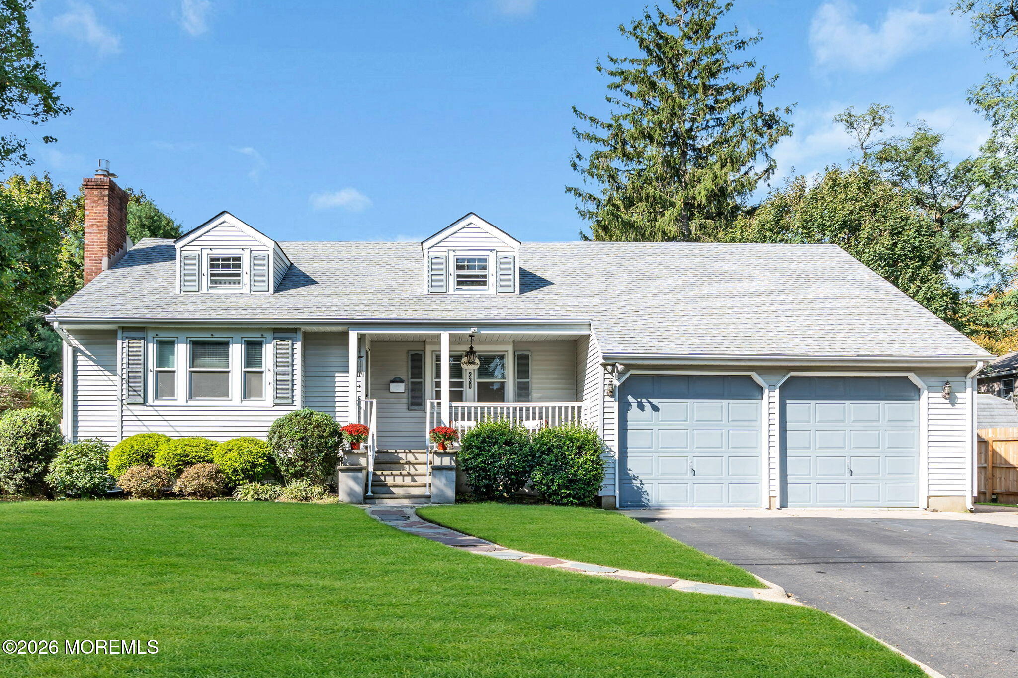 Exterior photograph of 230 Oakhurst Road from MLS 22632498